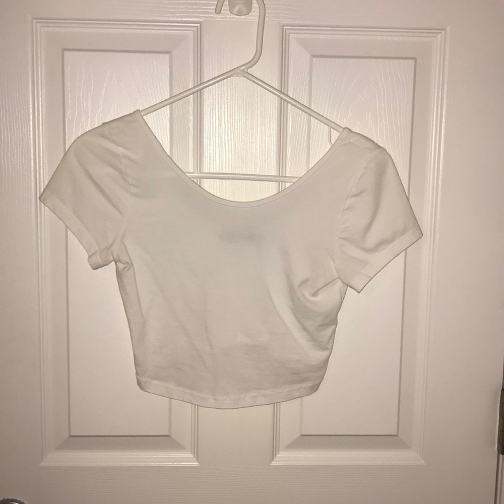 Brandy Melville cropped scoop neck top